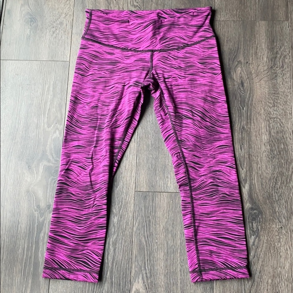 Lululemon Wonderunder Sz 6 tights